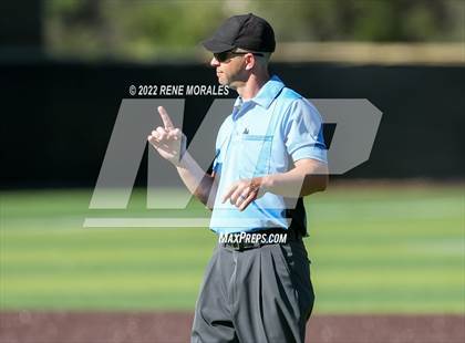 Thumbnail 2 in Loyola vs St Francis photogallery.
