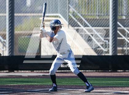 Thumbnail 2 in Loyola vs St Francis photogallery.