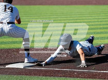 Thumbnail 1 in Loyola vs St Francis photogallery.