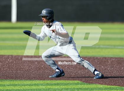 Thumbnail 2 in Loyola vs St Francis photogallery.