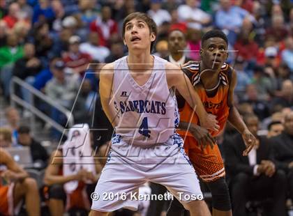 Thumbnail 3 in Lancaster vs. Vela (UIL 5A Semifinal) photogallery.
