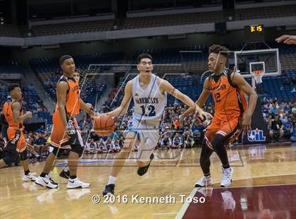Thumbnail 3 in Lancaster vs. Vela (UIL 5A Semifinal) photogallery.