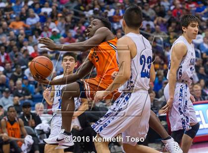 Thumbnail 2 in Lancaster vs. Vela (UIL 5A Semifinal) photogallery.