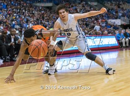 Thumbnail 1 in Lancaster vs. Vela (UIL 5A Semifinal) photogallery.