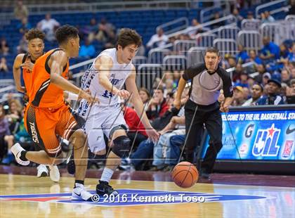 Thumbnail 1 in Lancaster vs. Vela (UIL 5A Semifinal) photogallery.