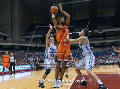 Thumbnail 3 in Lancaster vs. Vela (UIL 5A Semifinal) photogallery.