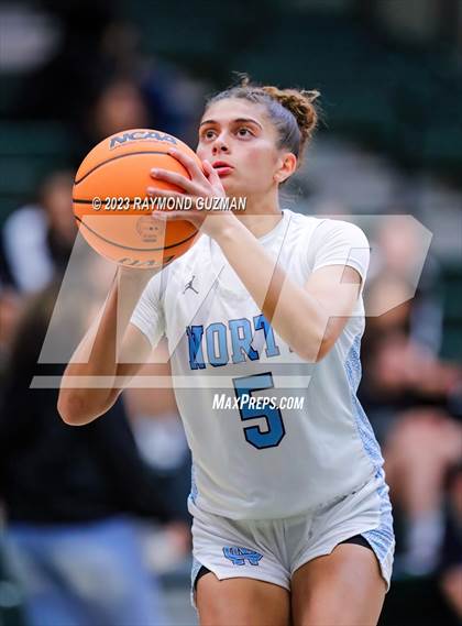 Thumbnail 1 in Clovis North vs. Orange Cove photogallery.