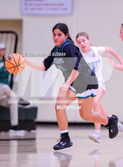 Thumbnail 2 in Clovis North vs. Orange Cove photogallery.