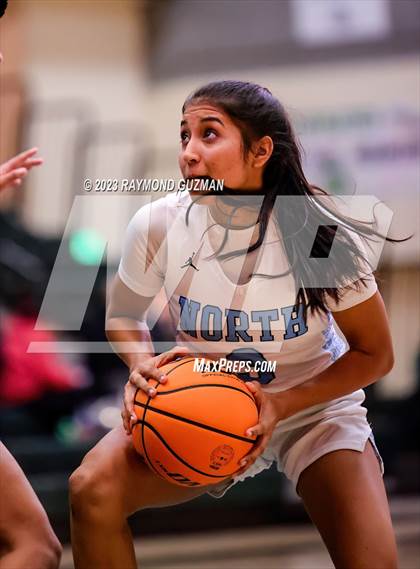 Thumbnail 1 in Clovis North vs. Orange Cove photogallery.