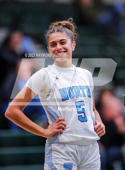 Thumbnail 3 in Clovis North vs. Orange Cove photogallery.