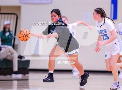 Thumbnail 1 in Clovis North vs. Orange Cove photogallery.