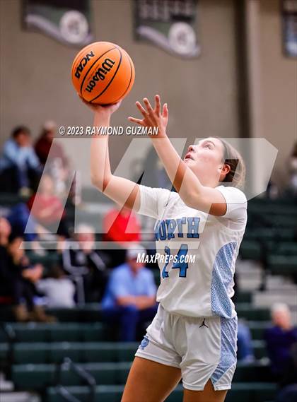 Thumbnail 2 in Clovis North vs. Orange Cove photogallery.
