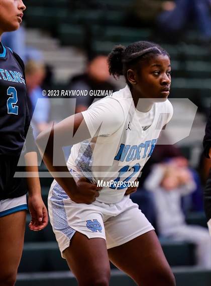 Thumbnail 1 in Clovis North vs. Orange Cove photogallery.