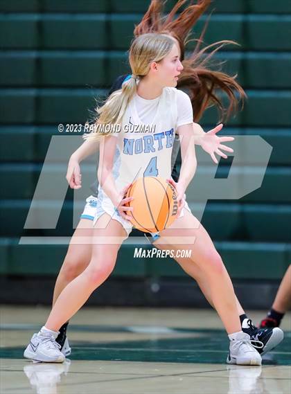 Thumbnail 1 in Clovis North vs. Orange Cove photogallery.