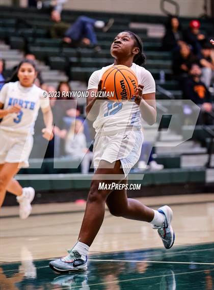 Thumbnail 3 in Clovis North vs. Orange Cove photogallery.