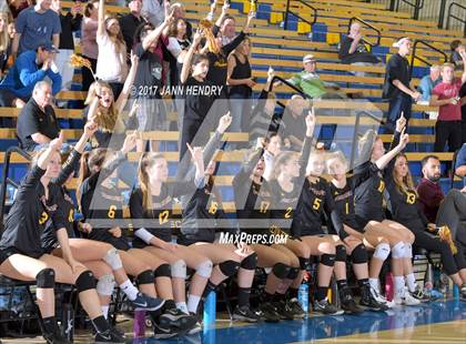 Thumbnail 3 in Lincoln vs. Point Loma (CIF State D3 Final) photogallery.