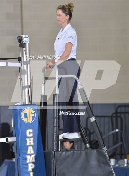 Thumbnail 3 in Lincoln vs. Point Loma (CIF State D3 Final) photogallery.
