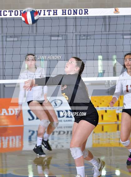 Thumbnail 3 in Lincoln vs. Point Loma (CIF State D3 Final) photogallery.