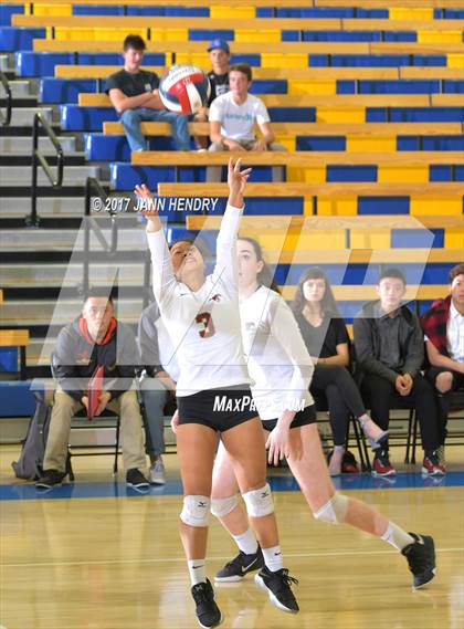 Thumbnail 2 in Lincoln vs. Point Loma (CIF State D3 Final) photogallery.