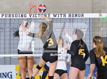 Thumbnail 1 in Lincoln vs. Point Loma (CIF State D3 Final) photogallery.