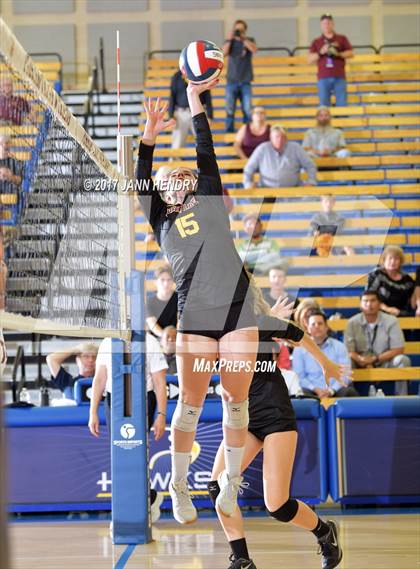 Thumbnail 2 in Lincoln vs. Point Loma (CIF State D3 Final) photogallery.