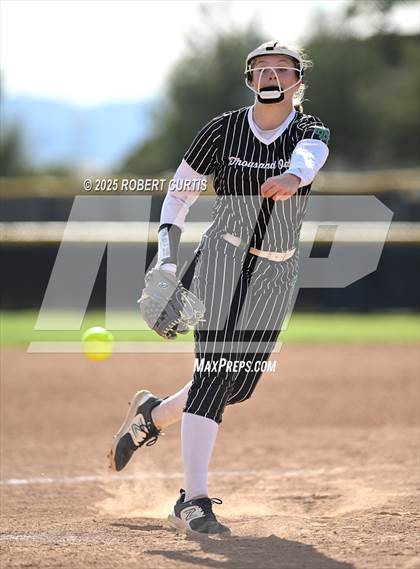 Thumbnail 3 in Thousand Oaks @ Valencia photogallery.