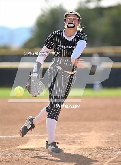 Thumbnail 1 in Thousand Oaks @ Valencia photogallery.