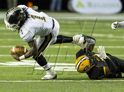 Thumbnail 1 in Carrollton vs. Griffin (GHSA 4A Final) photogallery.