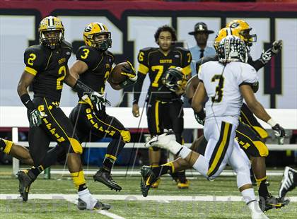 Thumbnail 3 in Carrollton vs. Griffin (GHSA 4A Final) photogallery.