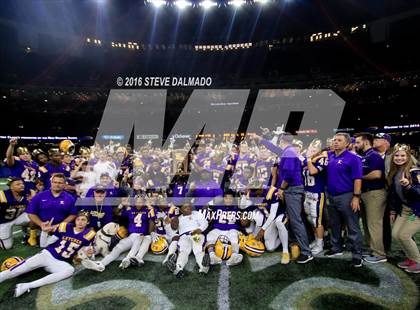 Thumbnail 2 in Lutcher vs Amite (LHSAA Class 3A Final)  photogallery.