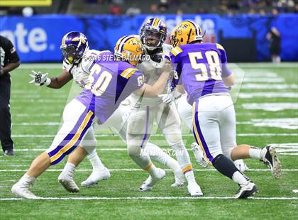 Thumbnail 3 in Lutcher vs Amite (LHSAA Class 3A Final)  photogallery.