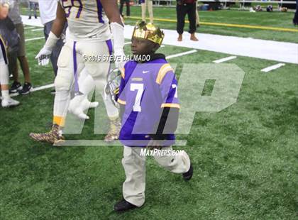 Thumbnail 3 in Lutcher vs Amite (LHSAA Class 3A Final)  photogallery.
