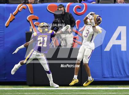 Thumbnail 2 in Lutcher vs Amite (LHSAA Class 3A Final)  photogallery.