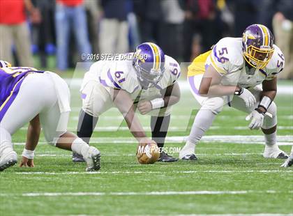 Thumbnail 2 in Lutcher vs Amite (LHSAA Class 3A Final)  photogallery.