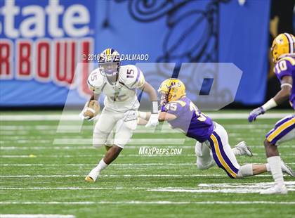 Thumbnail 2 in Lutcher vs Amite (LHSAA Class 3A Final)  photogallery.