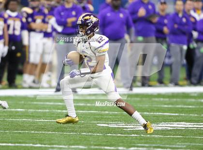 Thumbnail 2 in Lutcher vs Amite (LHSAA Class 3A Final)  photogallery.