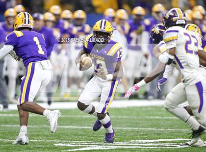 Thumbnail 3 in Lutcher vs Amite (LHSAA Class 3A Final)  photogallery.