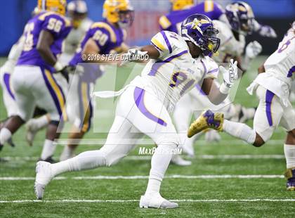 Thumbnail 3 in Lutcher vs Amite (LHSAA Class 3A Final)  photogallery.