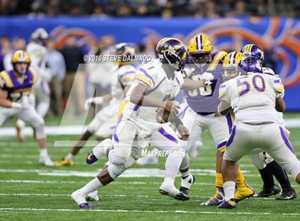 Thumbnail 3 in Lutcher vs Amite (LHSAA Class 3A Final)  photogallery.