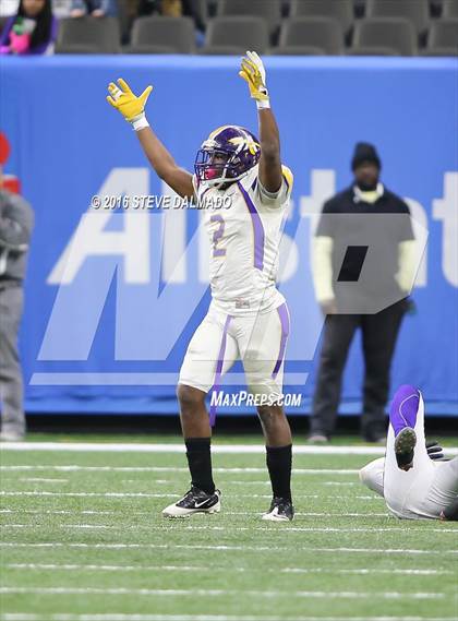 Thumbnail 2 in Lutcher vs Amite (LHSAA Class 3A Final)  photogallery.