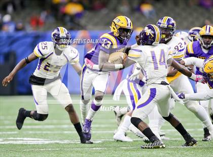 Thumbnail 2 in Lutcher vs Amite (LHSAA Class 3A Final)  photogallery.