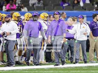 Thumbnail 3 in Lutcher vs Amite (LHSAA Class 3A Final)  photogallery.