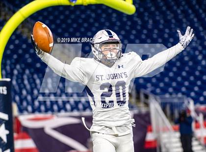 Thumbnail 2 in Catholic Memorial vs. St. John's Prep (MIAA Division 1 State Final) photogallery.