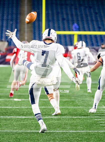 Thumbnail 2 in Catholic Memorial vs. St. John's Prep (MIAA Division 1 State Final) photogallery.