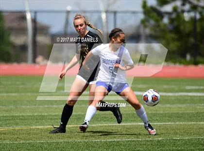 Thumbnail 1 in Arapahoe vs. Broomfield (CHSAA 5A Semifinal) photogallery.