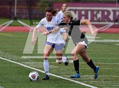 Thumbnail 3 in Arapahoe vs. Broomfield (CHSAA 5A Semifinal) photogallery.