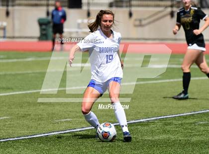Thumbnail 1 in Arapahoe vs. Broomfield (CHSAA 5A Semifinal) photogallery.
