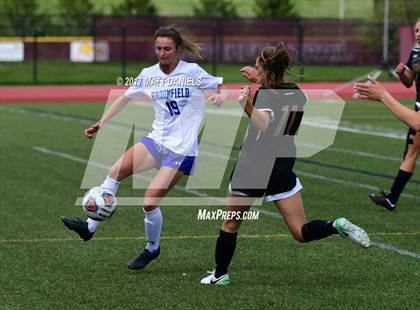Thumbnail 3 in Arapahoe vs. Broomfield (CHSAA 5A Semifinal) photogallery.