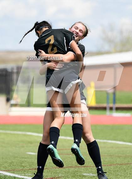 Thumbnail 1 in Arapahoe vs. Broomfield (CHSAA 5A Semifinal) photogallery.