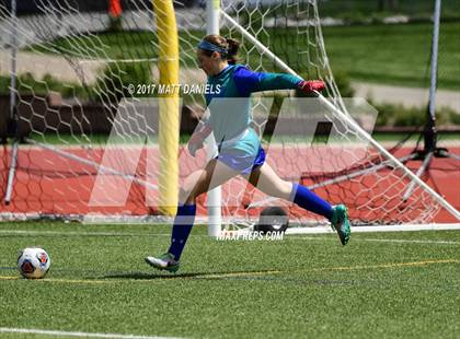 Thumbnail 1 in Arapahoe vs. Broomfield (CHSAA 5A Semifinal) photogallery.